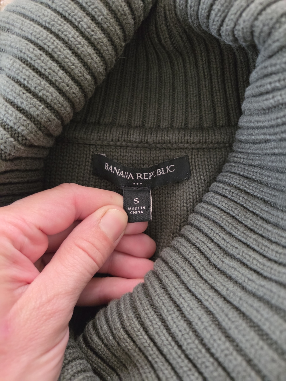 Banana Republic Cable-Knit Turtleneck Sweater - Gray - Picture 9 of 10